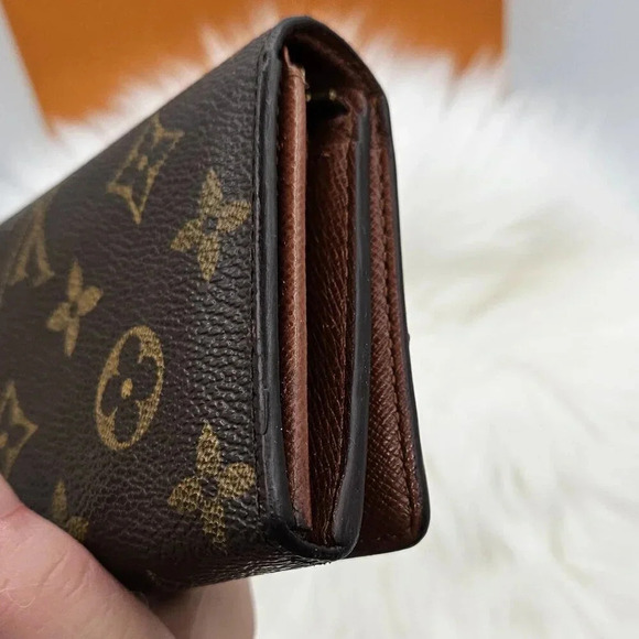 Louis  Vuitton Porte Monnaie Tresor Zipper Wallet - Picture 8 of 15